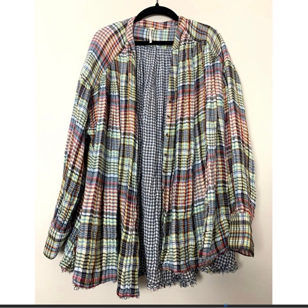 Free People Come On Over Plaid Button
Down Shirt. Size XS Beautiful Preowned